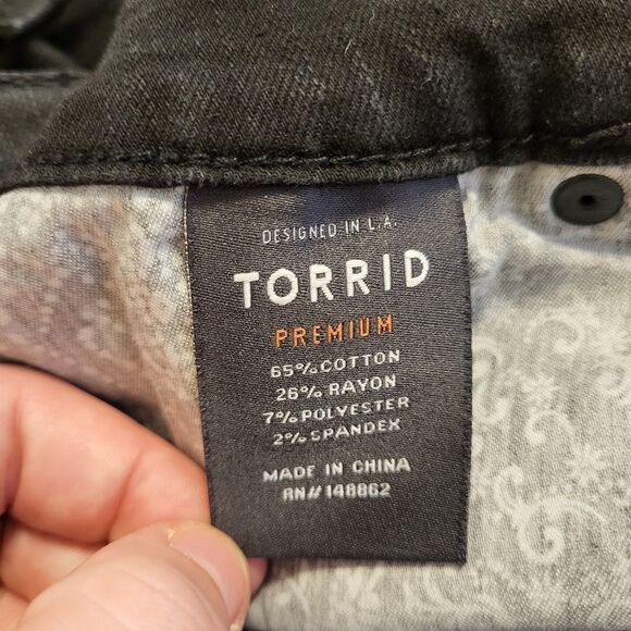 Torrid black factory distressed jeggings - Picture 6 of 10
